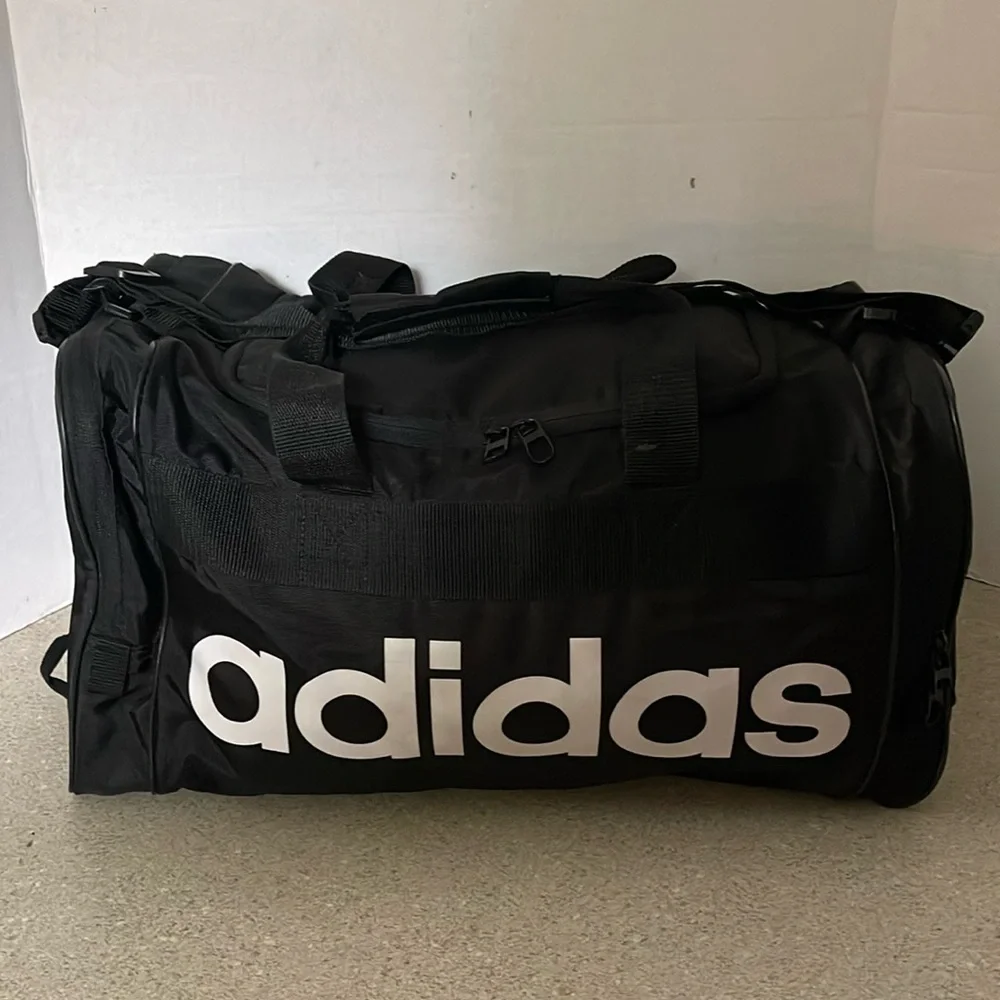 Adidas Originals Santiago Duffel Bag Trefoil Black White Travel Gym NEW
